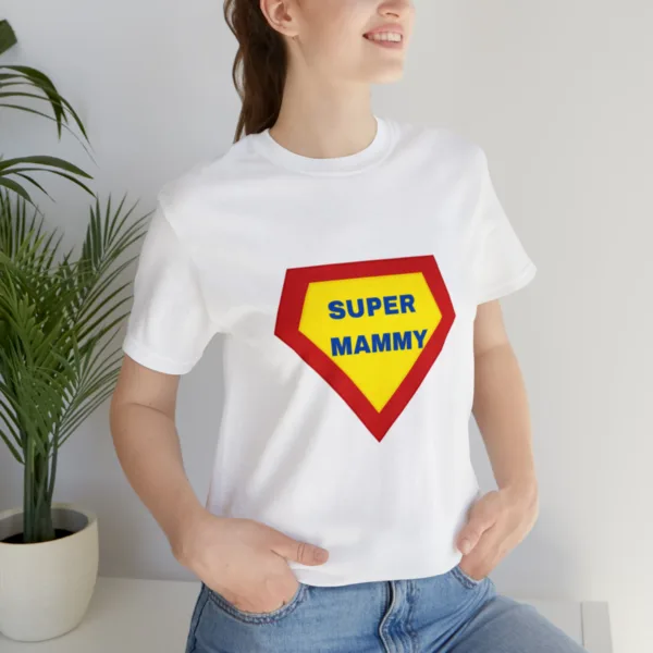 Awesome Super Mom Women's T-shirt - Image 4