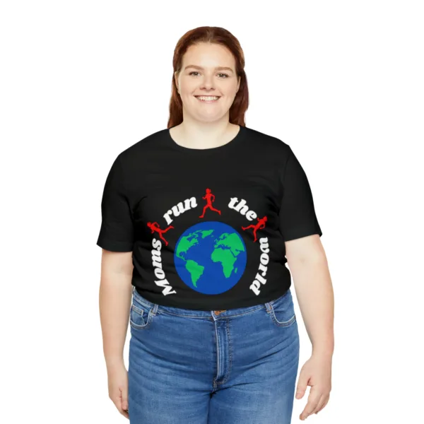 New Moms Run The World T-shirt - Image 25