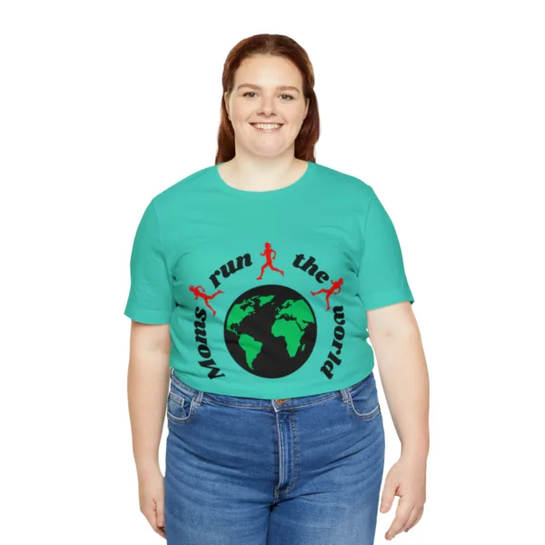New Moms Run The World T-shirt - Image 35