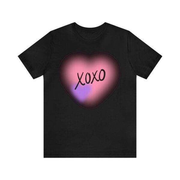 New Kiss Woman T-shirt - Image 20