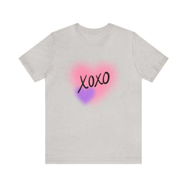 New Kiss Woman T-shirt - Image 26