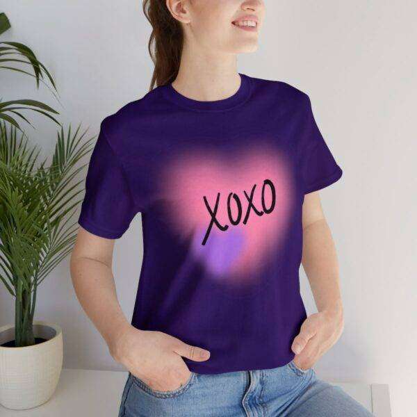 New Kiss Woman T-shirt - Image 59